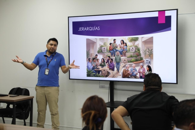 FGE Michoacán fortalece atención a personas sordas mediante capacitación en Lengua de Señas Mexicana 