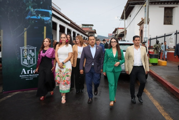 La Presidenta Municipal de Ario de Rosales Yohanna Mendoza  Informa del Quehacer de su Gobierno  2024-2025