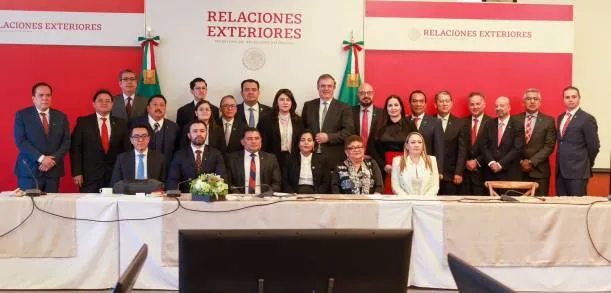 El Canciller Marcelo Ebrard recibe respaldo de Fiscalías Estatales contra el Tráfico de Armas en México: SRE 