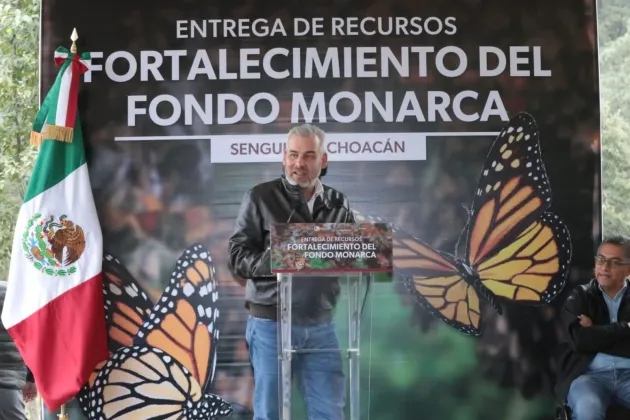 Entrega el Gobernador de Michoacán Ramírez Bedolla un mdd para el Fondo Monarca 