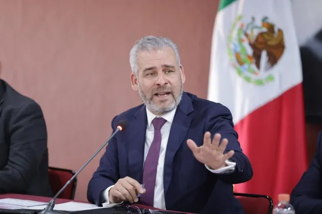 Michoacanos en EU no están solos ante leyes racistas antimigrantes: Ramírez Bedolla 